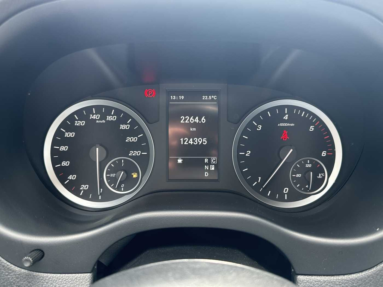 Putnički kombi Mercedes-Benz Vito 114 CDI Tourer 9G Klima Audio40 Extralang: slika Putnički kombi Mercedes-Benz Vito 114 CDI Tourer 9G Klima Audio40 Extralang