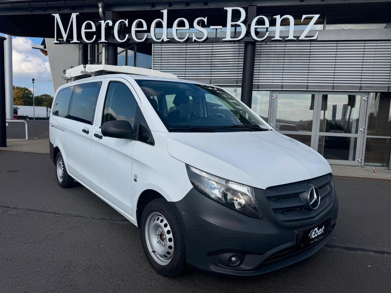 Mercedes-Benz Vito 114 CDI Tourer Begleitfahrzeug BF3+ / WVZ - Putnički kombi: slika  Mercedes-Benz Vito 114 CDI Tourer Begleitfahrzeug BF3+ / WVZ - Putnički kombi Mercedes-Benz Vito 114 CDI Tourer Begleitfahrzeug BF3+ / WVZ - Putnički kombi: slika  Mercedes-Benz Vito 114 CDI Tourer Begleitfahrzeug BF3+ / WVZ - Putnički kombi