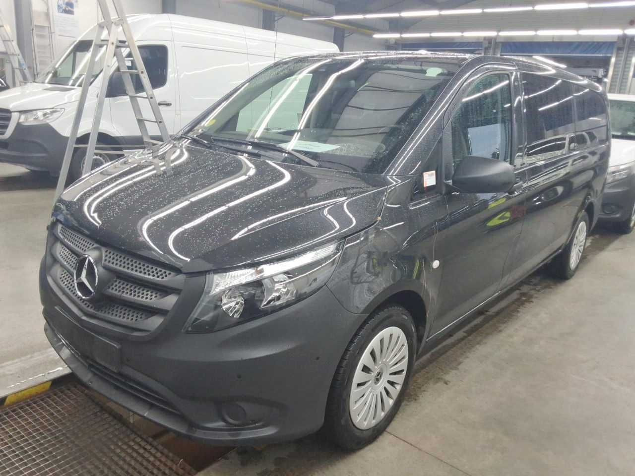 Mercedes-Benz Vito 116 CDI Tourer 2xKlima AHK Kamera Audio40 - Automobil: slika Mercedes-Benz Vito 116 CDI Tourer 2xKlima AHK Kamera Audio40 - Automobil Mercedes-Benz Vito 116 CDI Tourer 2xKlima AHK Kamera Audio40 - Automobil: slika Mercedes-Benz Vito 116 CDI Tourer 2xKlima AHK Kamera Audio40 - Automobil