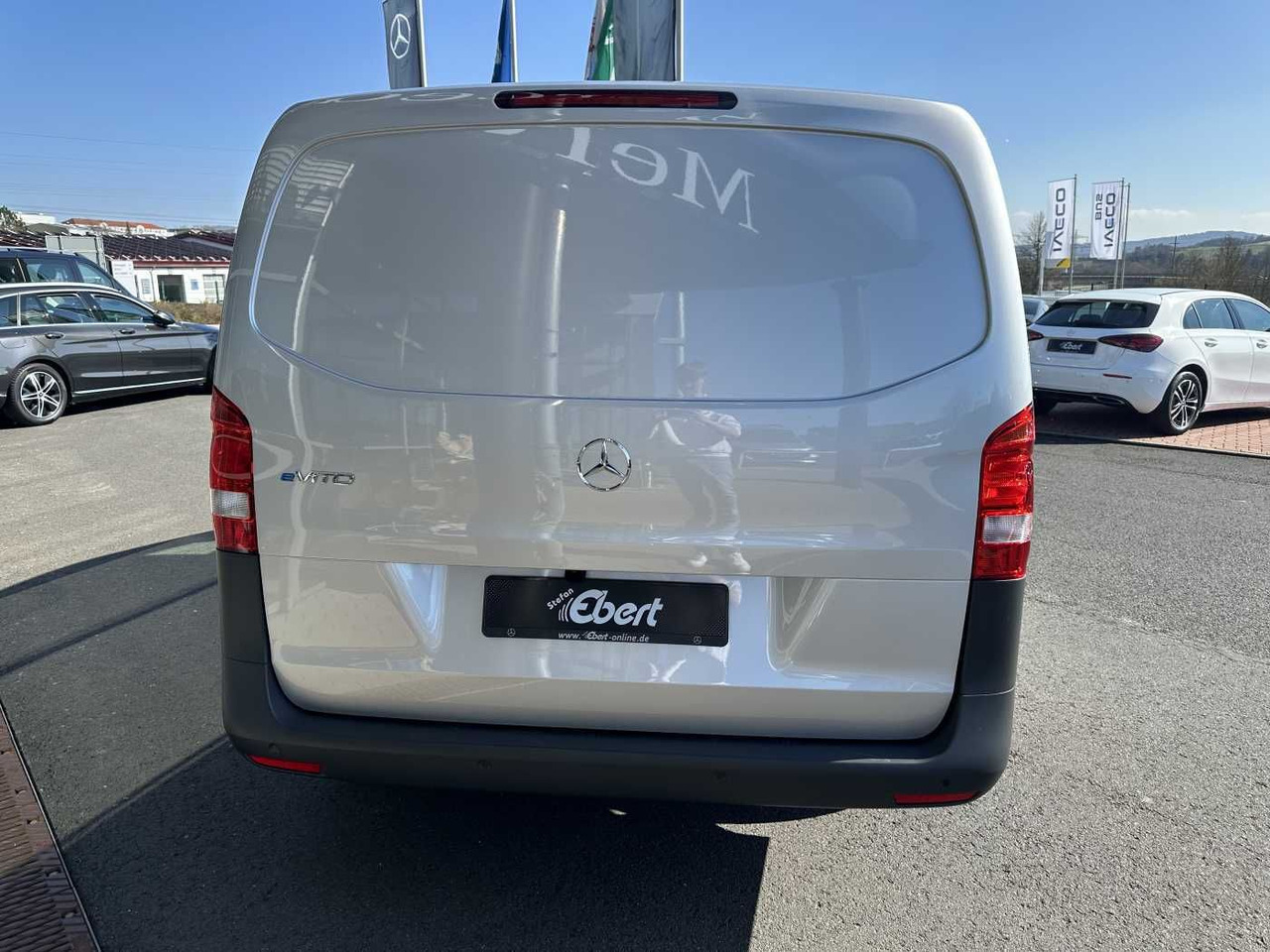 Mercedes-Benz eVito 112 Audio 30 Sitzheizung Kamera Tempomat - Mali kombi, Električno dostavno vozilo: slika Mercedes-Benz eVito 112 Audio 30 Sitzheizung Kamera Tempomat - Mali kombi, Električno dostavno vozilo Mercedes-Benz eVito 112 Audio 30 Sitzheizung Kamera Tempomat - Mali kombi, Električno dostavno vozilo: slika Mercedes-Benz eVito 112 Audio 30 Sitzheizung Kamera Tempomat - Mali kombi, Električno dostavno vozilo