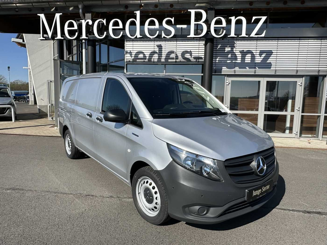 Mercedes-Benz eVito 112 Audio 30 Sitzheizung Kamera Tempomat - Mali kombi, Električno dostavno vozilo: slika Mercedes-Benz eVito 112 Audio 30 Sitzheizung Kamera Tempomat - Mali kombi, Električno dostavno vozilo Mercedes-Benz eVito 112 Audio 30 Sitzheizung Kamera Tempomat - Mali kombi, Električno dostavno vozilo: slika Mercedes-Benz eVito 112 Audio 30 Sitzheizung Kamera Tempomat - Mali kombi, Električno dostavno vozilo