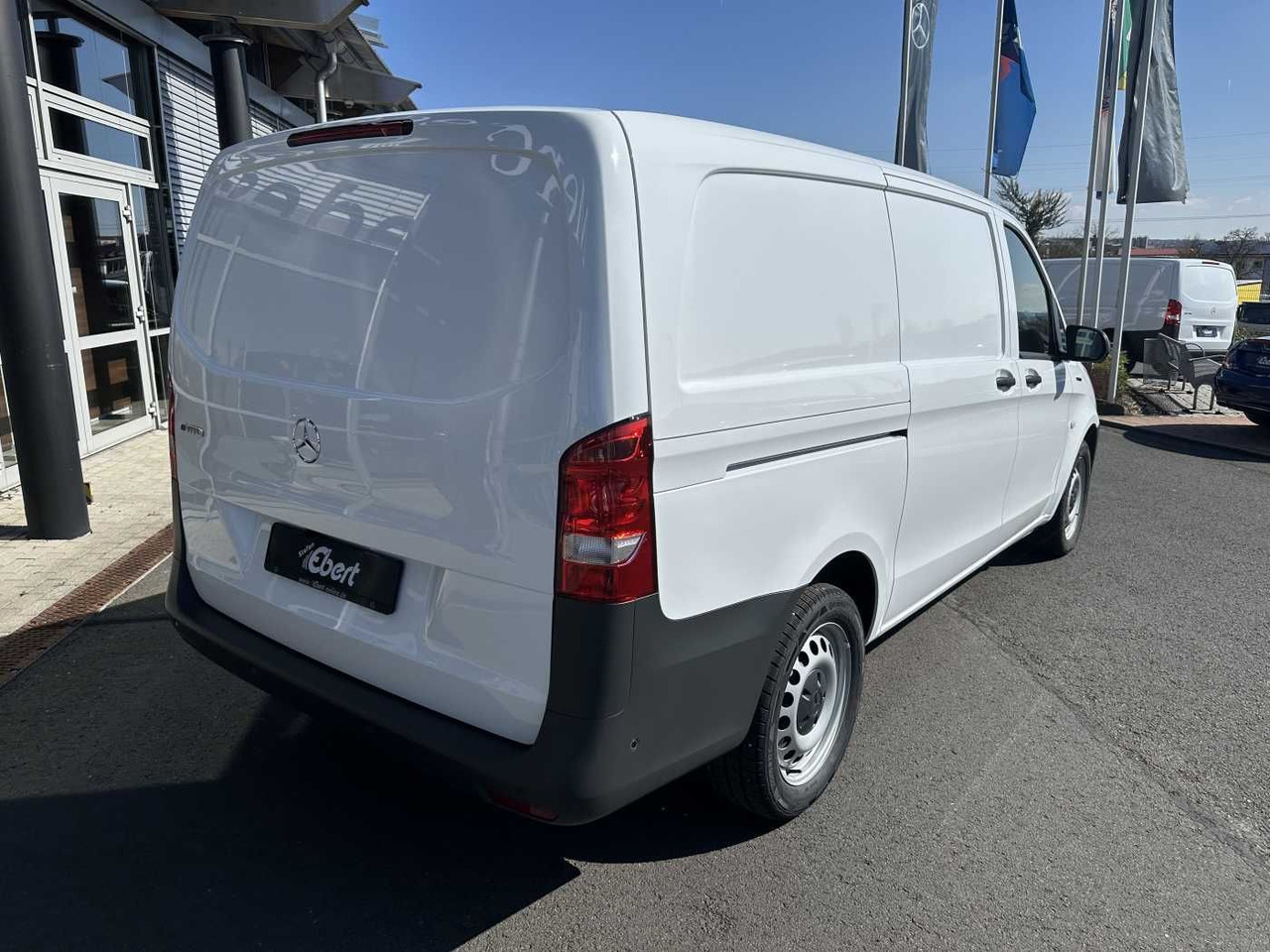 Mercedes-Benz eVito 112 Klima Kamera Audio 30 Sitzheiz Tempom. - Mali kombi, Električno dostavno vozilo: slika Mercedes-Benz eVito 112 Klima Kamera Audio 30 Sitzheiz Tempom. - Mali kombi, Električno dostavno vozilo Mercedes-Benz eVito 112 Klima Kamera Audio 30 Sitzheiz Tempom. - Mali kombi, Električno dostavno vozilo: slika Mercedes-Benz eVito 112 Klima Kamera Audio 30 Sitzheiz Tempom. - Mali kombi, Električno dostavno vozilo