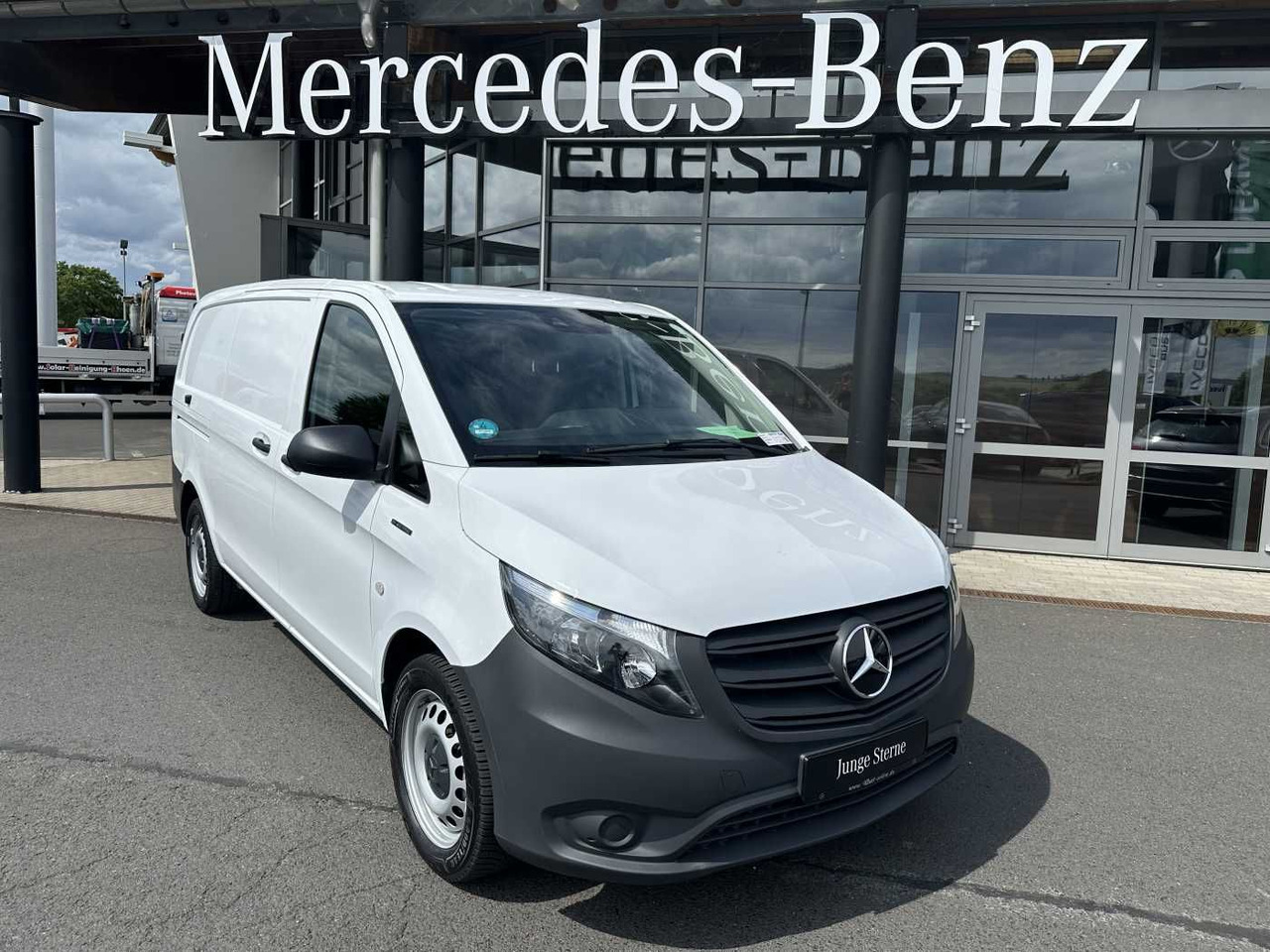 Mercedes-Benz eVito 112 Klima Kamera Navi SHZ Tempomat - Mali kombi, Električno dostavno vozilo: slika Mercedes-Benz eVito 112 Klima Kamera Navi SHZ Tempomat - Mali kombi, Električno dostavno vozilo Mercedes-Benz eVito 112 Klima Kamera Navi SHZ Tempomat - Mali kombi, Električno dostavno vozilo: slika Mercedes-Benz eVito 112 Klima Kamera Navi SHZ Tempomat - Mali kombi, Električno dostavno vozilo