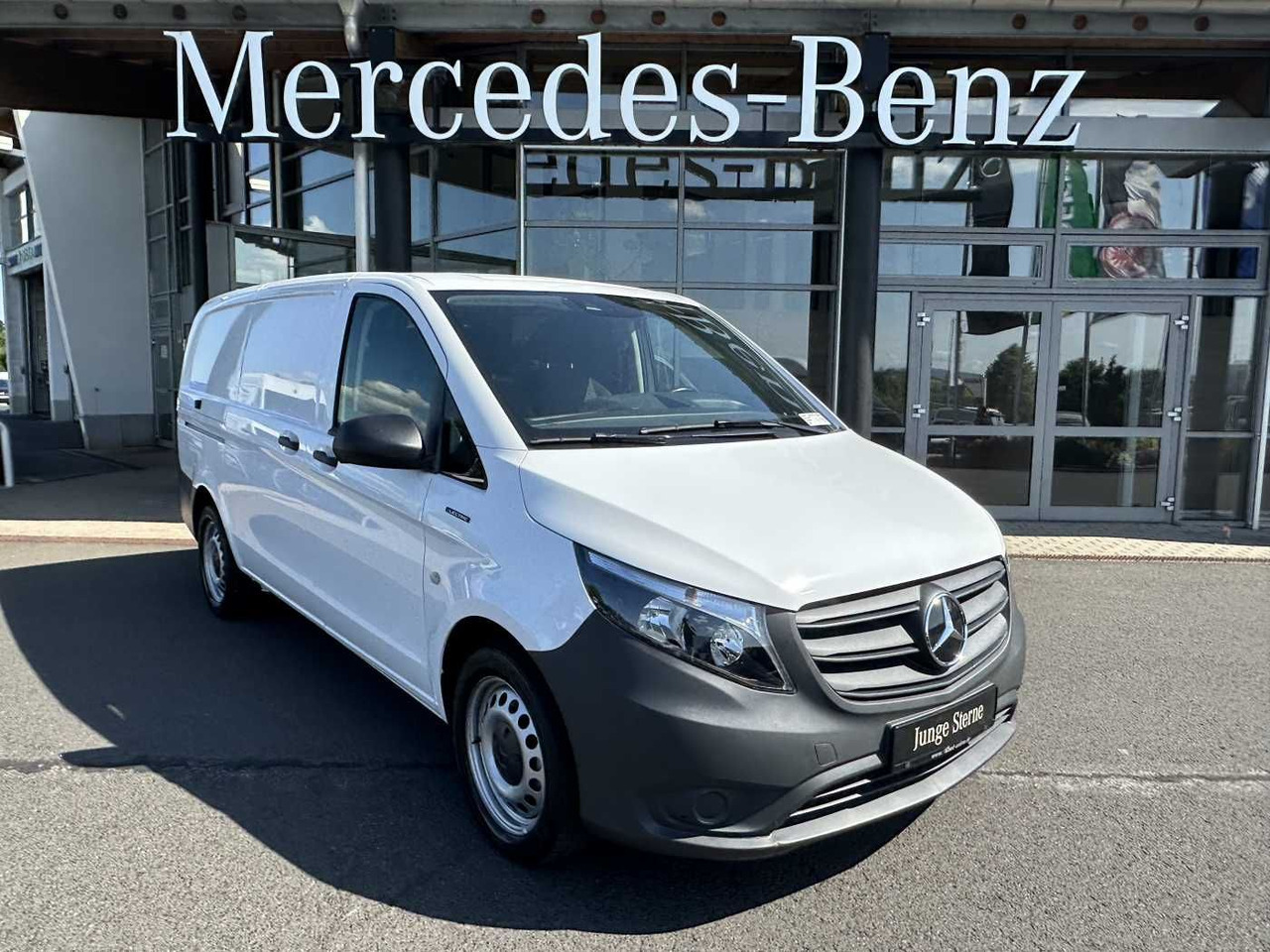 Mercedes-Benz eVito 112 Klima Kamera Navi SHZ Tempomat - Mali kombi, Električno dostavno vozilo: slika Mercedes-Benz eVito 112 Klima Kamera Navi SHZ Tempomat - Mali kombi, Električno dostavno vozilo Mercedes-Benz eVito 112 Klima Kamera Navi SHZ Tempomat - Mali kombi, Električno dostavno vozilo: slika Mercedes-Benz eVito 112 Klima Kamera Navi SHZ Tempomat - Mali kombi, Električno dostavno vozilo