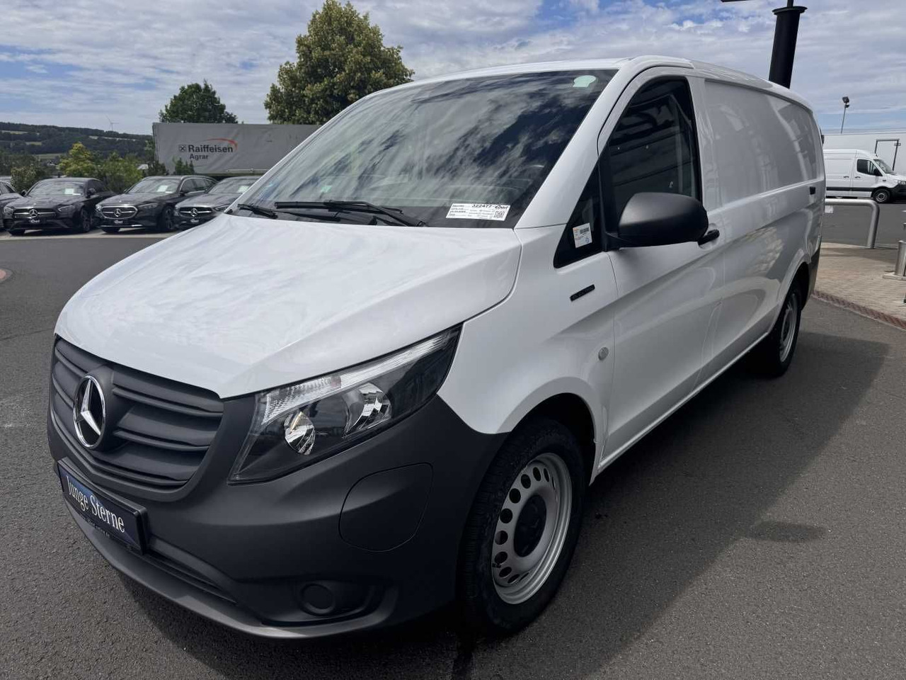 Mercedes-Benz eVito 112 Klima Kamera Navi SHZ Tempomat - Mali kombi, Električno dostavno vozilo: slika Mercedes-Benz eVito 112 Klima Kamera Navi SHZ Tempomat - Mali kombi, Električno dostavno vozilo Mercedes-Benz eVito 112 Klima Kamera Navi SHZ Tempomat - Mali kombi, Električno dostavno vozilo: slika Mercedes-Benz eVito 112 Klima Kamera Navi SHZ Tempomat - Mali kombi, Električno dostavno vozilo