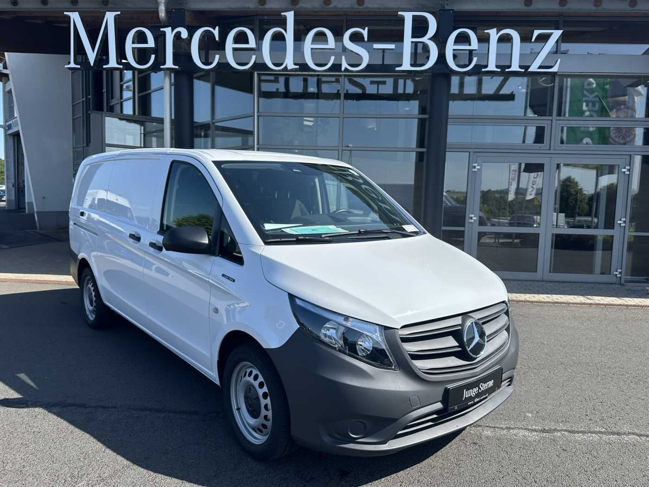 Mercedes-Benz eVito 112 Klima Kamera Navi SHZ Tempomat - Mali kombi, Električno dostavno vozilo: slika Mercedes-Benz eVito 112 Klima Kamera Navi SHZ Tempomat - Mali kombi, Električno dostavno vozilo Mercedes-Benz eVito 112 Klima Kamera Navi SHZ Tempomat - Mali kombi, Električno dostavno vozilo: slika Mercedes-Benz eVito 112 Klima Kamera Navi SHZ Tempomat - Mali kombi, Električno dostavno vozilo