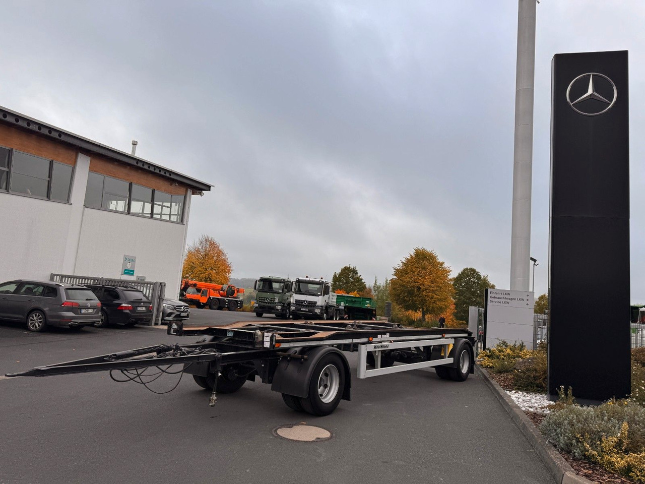 Müller-Mitteltal RA-T 18,0 Containerfahrgestell - Prikolica-šasija: slika Müller-Mitteltal RA-T 18,0 Containerfahrgestell - Prikolica-šasija Müller-Mitteltal RA-T 18,0 Containerfahrgestell - Prikolica-šasija: slika Müller-Mitteltal RA-T 18,0 Containerfahrgestell - Prikolica-šasija