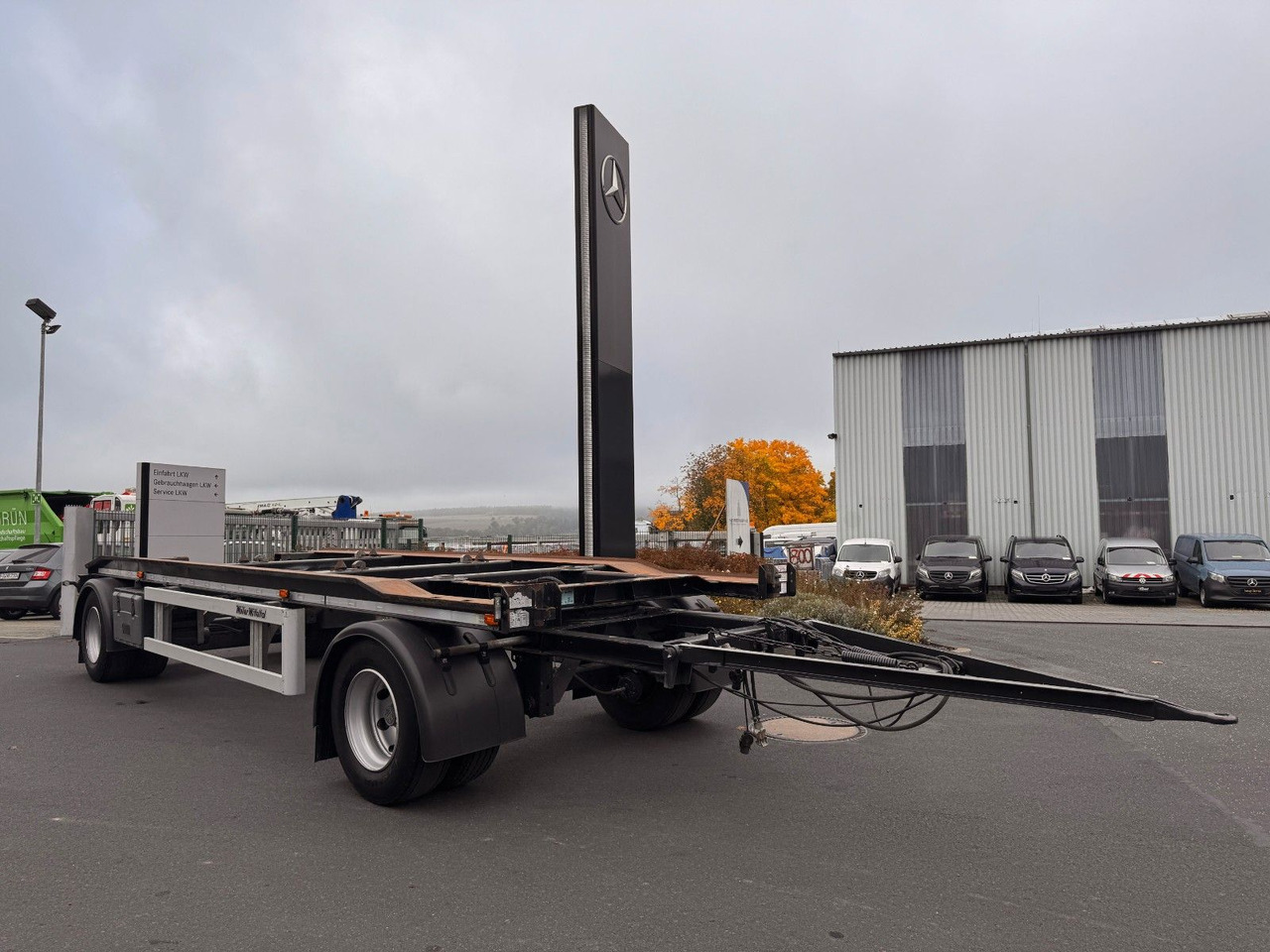 Müller-Mitteltal RA-T 18,0 Containerfahrgestell - Prikolica-šasija: slika Müller-Mitteltal RA-T 18,0 Containerfahrgestell - Prikolica-šasija Müller-Mitteltal RA-T 18,0 Containerfahrgestell - Prikolica-šasija: slika Müller-Mitteltal RA-T 18,0 Containerfahrgestell - Prikolica-šasija