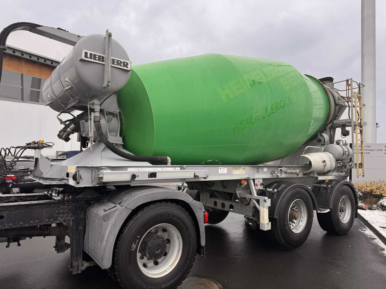 Müller-Mitteltal SF32BM/BT Liebherr HTM1004 10m³ BPW Liftachse - Poluprikolica mikser: slika Müller-Mitteltal SF32BM/BT Liebherr HTM1004 10m³ BPW Liftachse - Poluprikolica mikser Müller-Mitteltal SF32BM/BT Liebherr HTM1004 10m³ BPW Liftachse - Poluprikolica mikser: slika Müller-Mitteltal SF32BM/BT Liebherr HTM1004 10m³ BPW Liftachse - Poluprikolica mikser