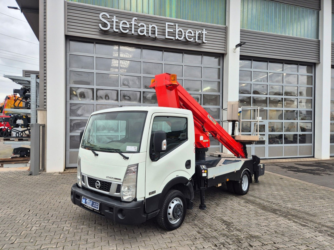 Nissan Cabstar NT400 Palfinger P 160 TX 16m 1.104h - Podizna platforma montirana na kamion: slika Nissan Cabstar NT400 Palfinger P 160 TX 16m 1.104h - Podizna platforma montirana na kamion Nissan Cabstar NT400 Palfinger P 160 TX 16m 1.104h - Podizna platforma montirana na kamion: slika Nissan Cabstar NT400 Palfinger P 160 TX 16m 1.104h - Podizna platforma montirana na kamion