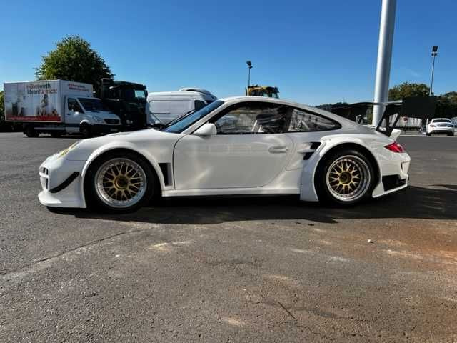 Porsche 997 GT2 RSR Rennwagen - Coupe: slika Porsche 997 GT2 RSR Rennwagen - Coupe Porsche 997 GT2 RSR Rennwagen - Coupe: slika Porsche 997 GT2 RSR Rennwagen - Coupe
