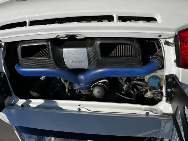 Automobil Porsche 997 GT2 RSR Rennwagen: slika Automobil Porsche 997 GT2 RSR Rennwagen