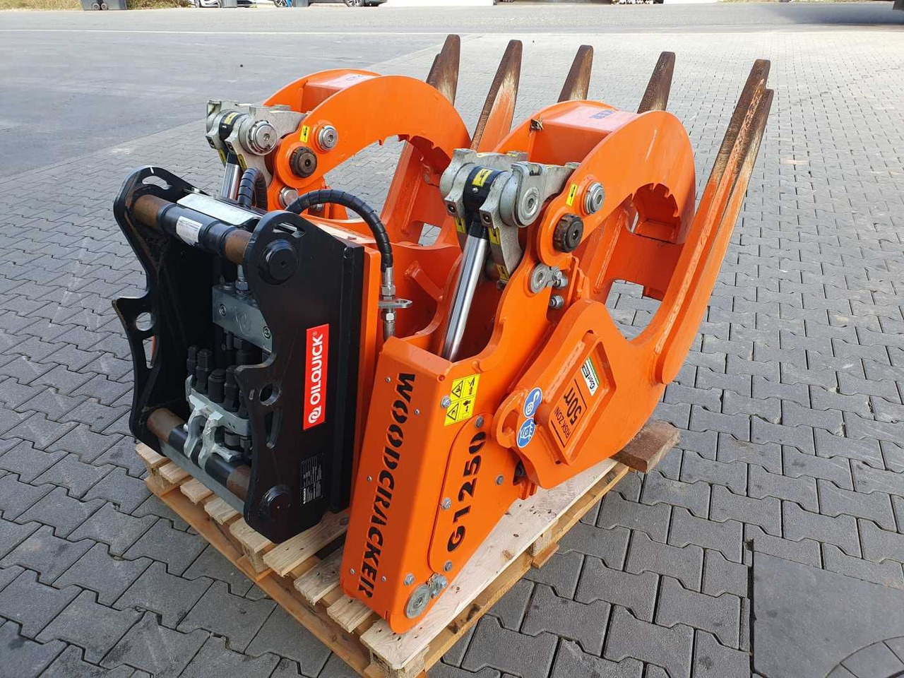 Zakup  Westtech G1250 Roderechen / Greifarme OQ65 DEMO Westtech G1250 Roderechen / Greifarme OQ65 DEMO: slika Zakup  Westtech G1250 Roderechen / Greifarme OQ65 DEMO Westtech G1250 Roderechen / Greifarme OQ65 DEMO