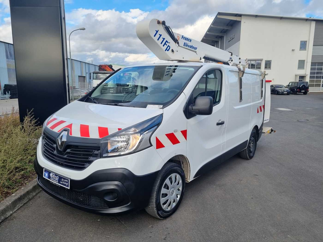 Renault Trafic dCi 120 L1H1 / France Elavateur 10,6m - Podizna platforma montirana na kamion: slika Renault Trafic dCi 120 L1H1 / France Elavateur 10,6m - Podizna platforma montirana na kamion Renault Trafic dCi 120 L1H1 / France Elavateur 10,6m - Podizna platforma montirana na kamion: slika Renault Trafic dCi 120 L1H1 / France Elavateur 10,6m - Podizna platforma montirana na kamion