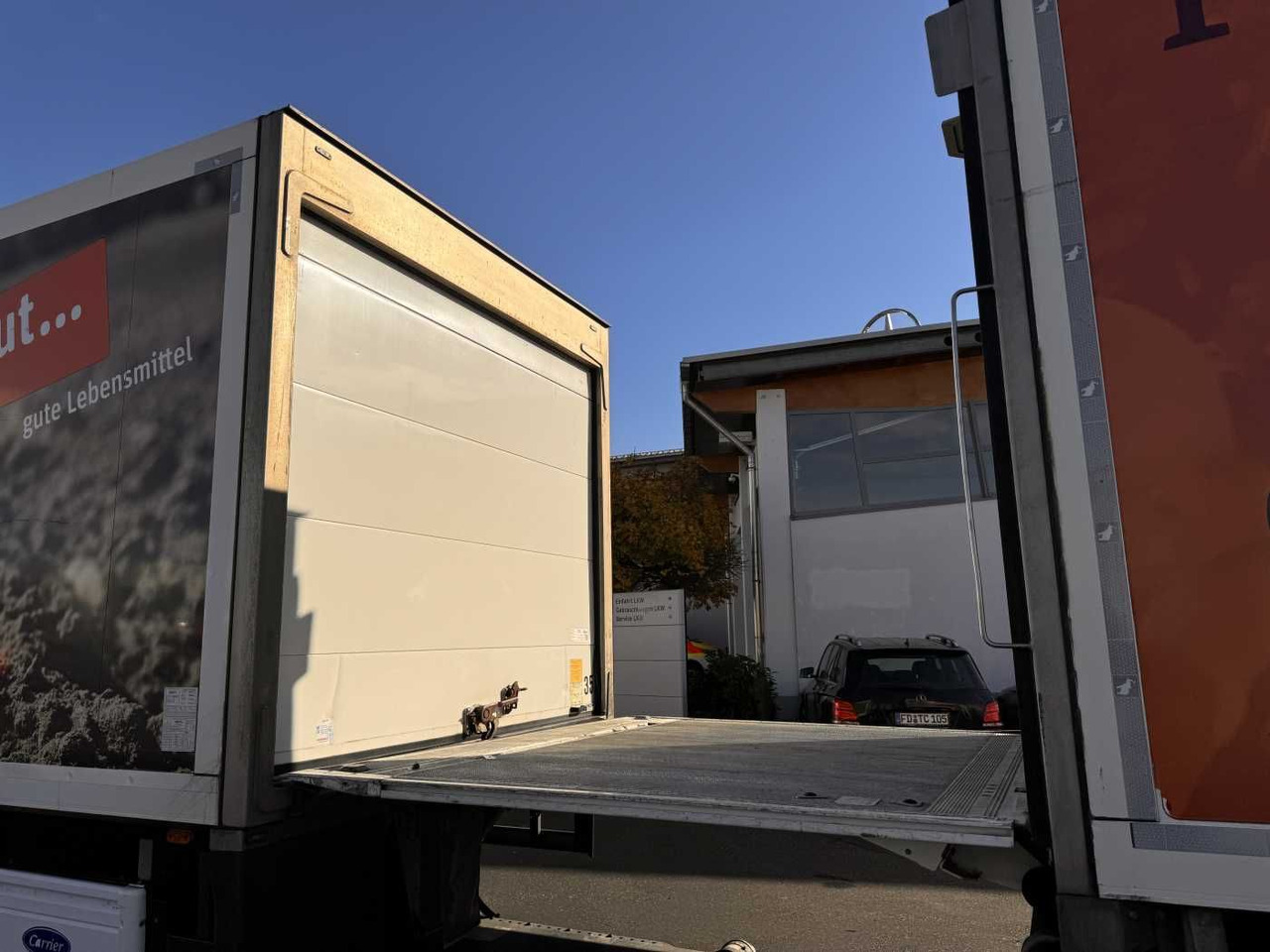 Novi Prikolica hladnjača Schmitz Cargobull SCB*2 Carrier Supra 950 U LBW Bär 2.000kg: slika Novi Prikolica hladnjača Schmitz Cargobull SCB*2 Carrier Supra 950 U LBW Bär 2.000kg Novi Prikolica hladnjača Schmitz Cargobull SCB*2 Carrier Supra 950 U LBW Bär 2.000kg: slika Novi Prikolica hladnjača Schmitz Cargobull SCB*2 Carrier Supra 950 U LBW Bär 2.000kg