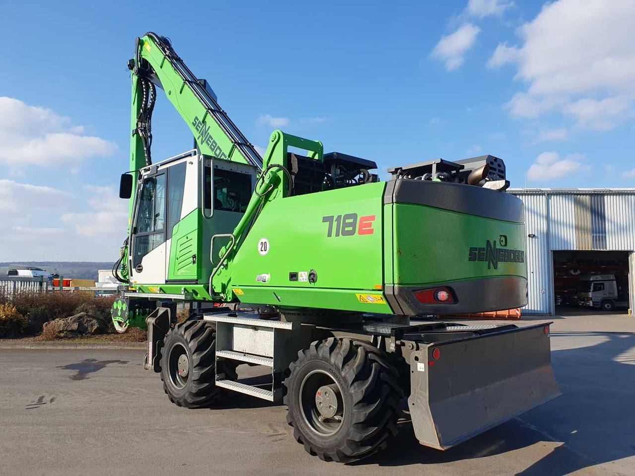 Sennebogen 718 / inkl. Albach Fällzange / nur 2.148h! - Stroj za rukovanje otpadom: slika Sennebogen 718 / inkl. Albach Fällzange / nur 2.148h! - Stroj za rukovanje otpadom Sennebogen 718 / inkl. Albach Fällzange / nur 2.148h! - Stroj za rukovanje otpadom: slika Sennebogen 718 / inkl. Albach Fällzange / nur 2.148h! - Stroj za rukovanje otpadom