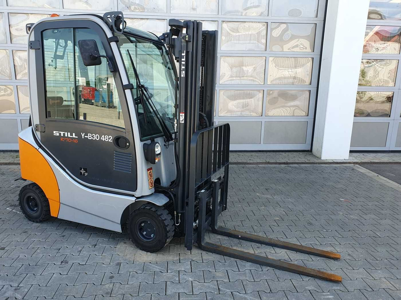 Still RX70-16 / Triplex: 4.60m / nur 576h! / 1.600kg - Diesel viličar: slika Still RX70-16 / Triplex: 4.60m / nur 576h! / 1.600kg - Diesel viličar Still RX70-16 / Triplex: 4.60m / nur 576h! / 1.600kg - Diesel viličar: slika Still RX70-16 / Triplex: 4.60m / nur 576h! / 1.600kg - Diesel viličar