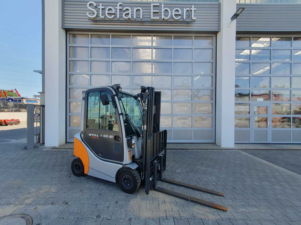 Still RX70-16 / Triplex: 4.60m / nur 638h! / 1.600kg - Diesel viličar: slika Still RX70-16 / Triplex: 4.60m / nur 638h! / 1.600kg - Diesel viličar Still RX70-16 / Triplex: 4.60m / nur 638h! / 1.600kg - Diesel viličar: slika Still RX70-16 / Triplex: 4.60m / nur 638h! / 1.600kg - Diesel viličar