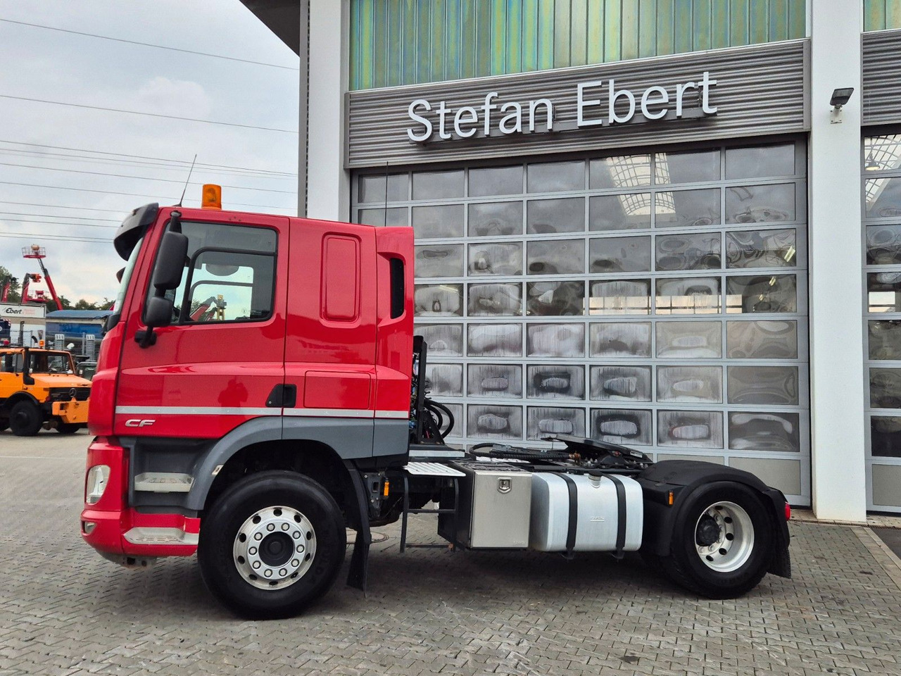 DAF CF 450 FT 4x2 Hydraulik Alu-Felgen Bett - Tegljač: slika DAF CF 450 FT 4x2 Hydraulik Alu-Felgen Bett - Tegljač DAF CF 450 FT 4x2 Hydraulik Alu-Felgen Bett - Tegljač: slika DAF CF 450 FT 4x2 Hydraulik Alu-Felgen Bett - Tegljač