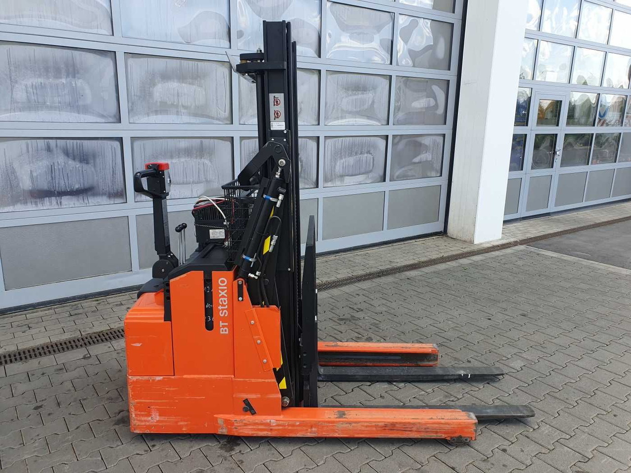 Toyota RWE 120 / Schubmaststapler / Duplex:2.9m / 257h! - Slagač stoga: slika Toyota RWE 120 / Schubmaststapler / Duplex:2.9m / 257h! - Slagač stoga Toyota RWE 120 / Schubmaststapler / Duplex:2.9m / 257h! - Slagač stoga: slika Toyota RWE 120 / Schubmaststapler / Duplex:2.9m / 257h! - Slagač stoga