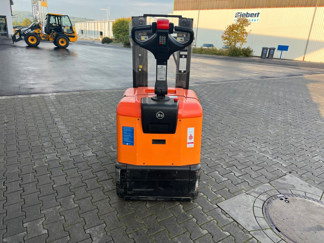 Toyota SPE 125 L / nur 382h ! / Hochhubwagen / 3.350mm - Slagač stoga: slika Toyota SPE 125 L / nur 382h ! / Hochhubwagen / 3.350mm - Slagač stoga Toyota SPE 125 L / nur 382h ! / Hochhubwagen / 3.350mm - Slagač stoga: slika Toyota SPE 125 L / nur 382h ! / Hochhubwagen / 3.350mm - Slagač stoga