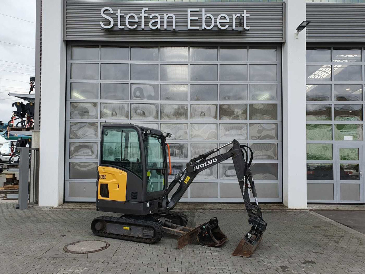 Volvo EC18E / nur 415h! / MS01 / 2021 / inkl 2x Löffel - Mini bager: slika Volvo EC18E / nur 415h! / MS01 / 2021 / inkl 2x Löffel - Mini bager Volvo EC18E / nur 415h! / MS01 / 2021 / inkl 2x Löffel - Mini bager: slika Volvo EC18E / nur 415h! / MS01 / 2021 / inkl 2x Löffel - Mini bager
