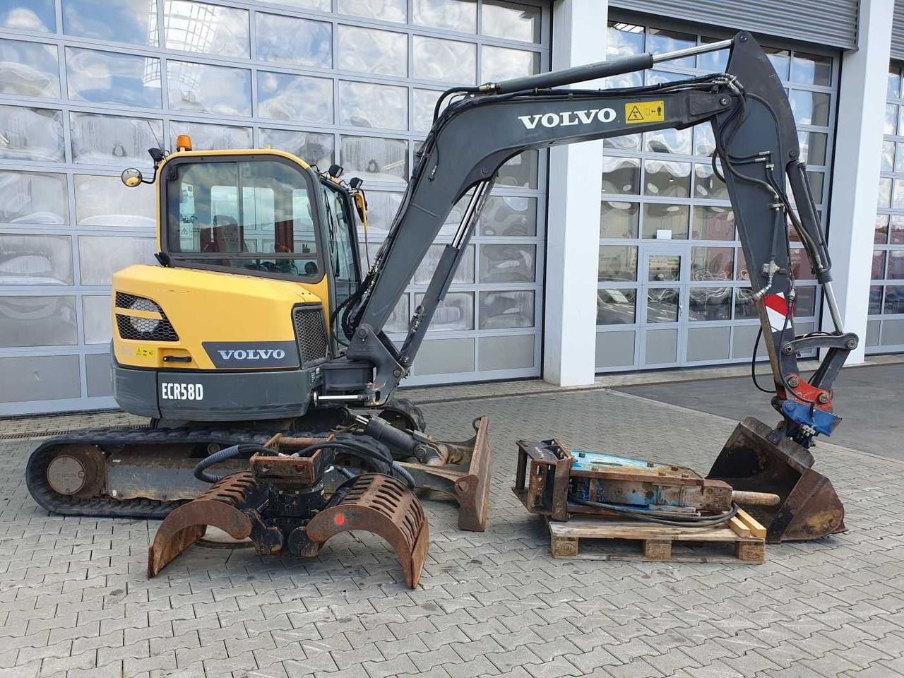 Volvo ECR58D / nur 5.433h / 1x hydr.GL - Mini bager: slika Volvo ECR58D / nur 5.433h / 1x hydr.GL - Mini bager Volvo ECR58D / nur 5.433h / 1x hydr.GL - Mini bager: slika Volvo ECR58D / nur 5.433h / 1x hydr.GL - Mini bager