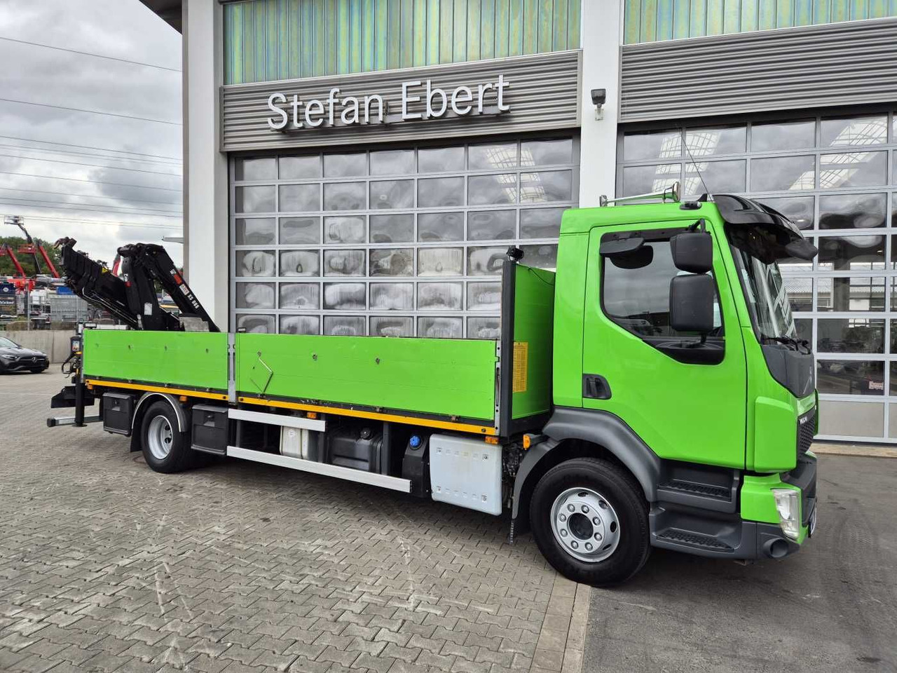 Volvo FL 42 R Kran Hiab XS 088 Funk bis 14 m! Kamera - Kamion s otvorenim sandukom, Kamion s kranom: slika Volvo FL 42 R Kran Hiab XS 088 Funk bis 14 m! Kamera - Kamion s otvorenim sandukom, Kamion s kranom Volvo FL 42 R Kran Hiab XS 088 Funk bis 14 m! Kamera - Kamion s otvorenim sandukom, Kamion s kranom: slika Volvo FL 42 R Kran Hiab XS 088 Funk bis 14 m! Kamera - Kamion s otvorenim sandukom, Kamion s kranom