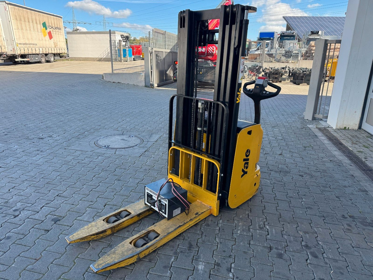 Yale MS 12 AC / Triplex: 4m! / nur 180h! / 2014 - Slagač stoga: slika Yale MS 12 AC / Triplex: 4m! / nur 180h! / 2014 - Slagač stoga Yale MS 12 AC / Triplex: 4m! / nur 180h! / 2014 - Slagač stoga: slika Yale MS 12 AC / Triplex: 4m! / nur 180h! / 2014 - Slagač stoga