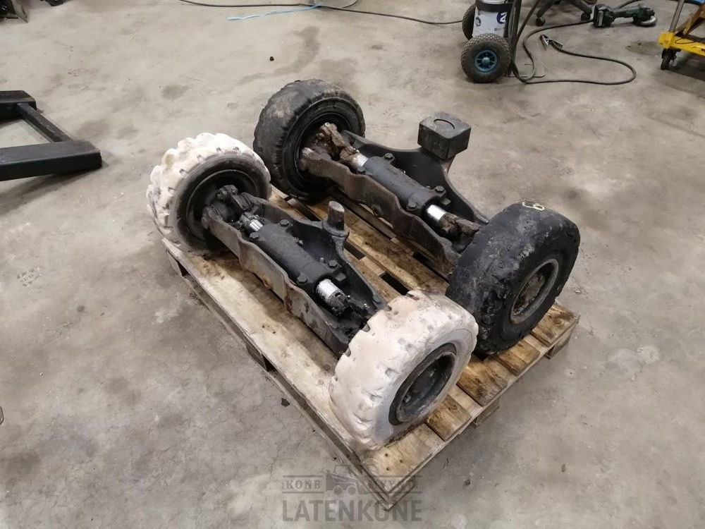 Trukin taka-akseli 16x6-8 valkoisilla renkailla - Stražnja osovina za Viličar: slika Trukin taka-akseli 16x6-8 valkoisilla renkailla - Stražnja osovina za Viličar Trukin taka-akseli 16x6-8 valkoisilla renkailla - Stražnja osovina za Viličar: slika Trukin taka-akseli 16x6-8 valkoisilla renkailla - Stražnja osovina za Viličar