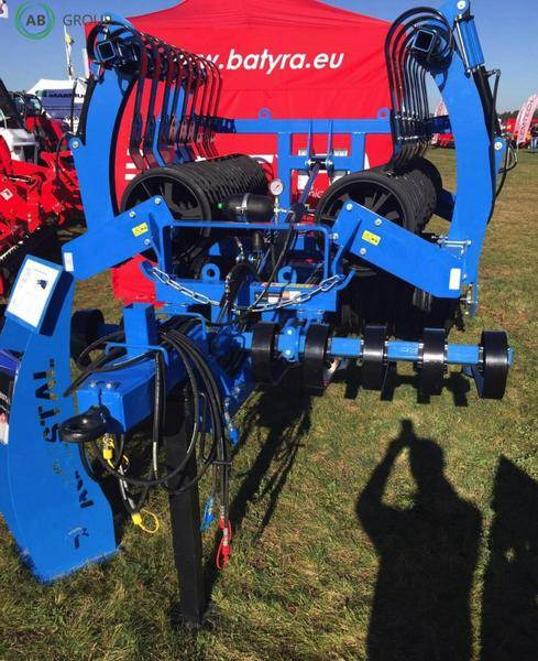 Agristal Cambridge roll with field drag 5m - Valjak za poljoprivredna gospodarstva: slika Agristal Cambridge roll with field drag 5m - Valjak za poljoprivredna gospodarstva Agristal Cambridge roll with field drag 5m - Valjak za poljoprivredna gospodarstva: slika Agristal Cambridge roll with field drag 5m - Valjak za poljoprivredna gospodarstva
