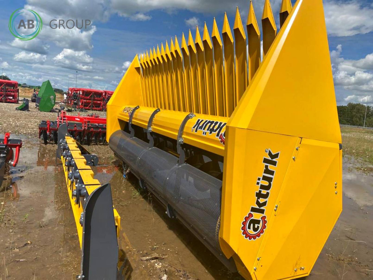Akturk sunflower Header 731 - Kombajn za suncokret: slika Akturk sunflower Header 731 - Kombajn za suncokret Akturk sunflower Header 731 - Kombajn za suncokret: slika Akturk sunflower Header 731 - Kombajn za suncokret