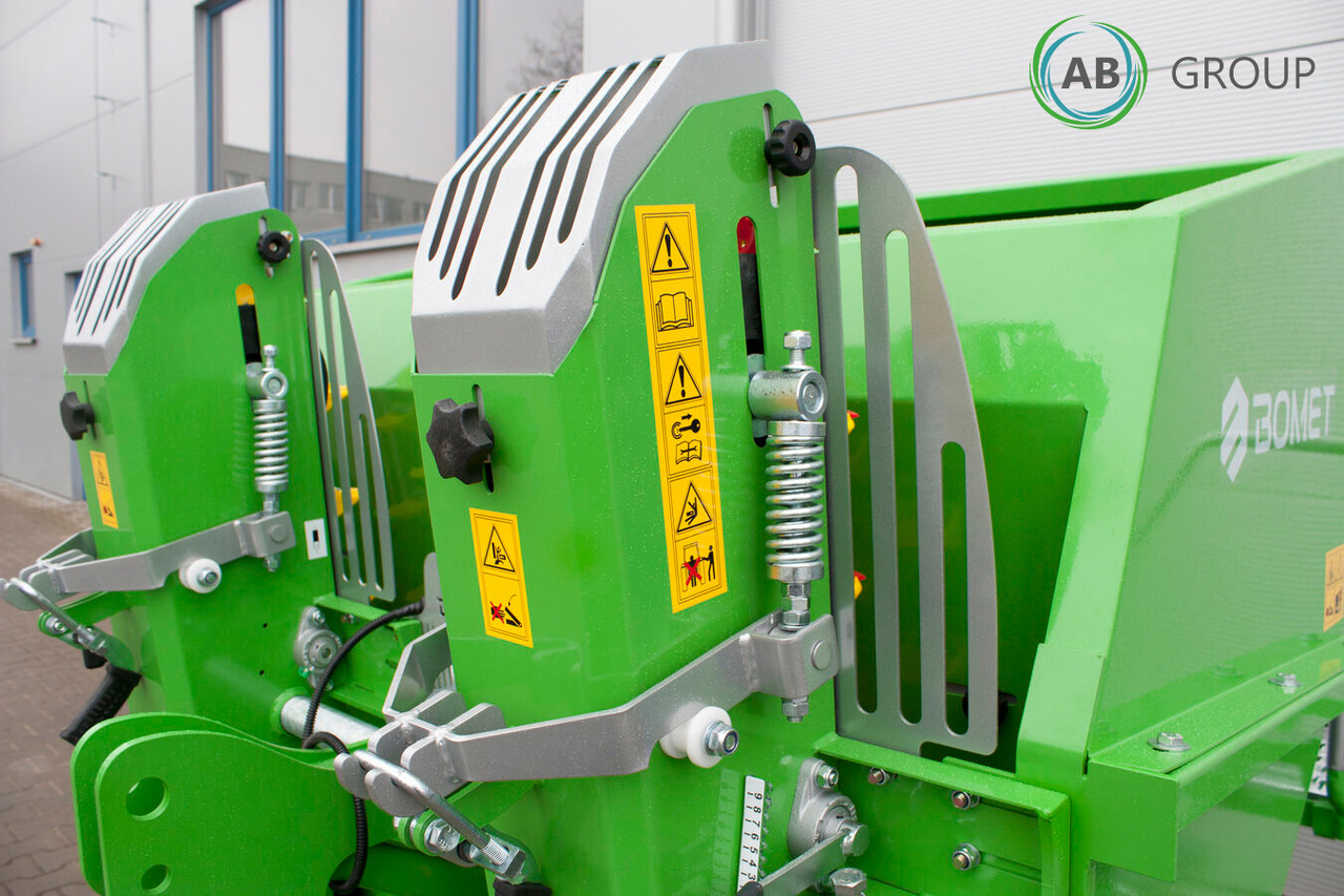 Bomet Gemini S339/1 two-row potato planter (inter-row width: 75 - 90 cm) - Sadilica za krumpir: slika  Bomet Gemini S339/1 two-row potato planter (inter-row width: 75 - 90 cm) - Sadilica za krumpir Bomet Gemini S339/1 two-row potato planter (inter-row width: 75 - 90 cm) - Sadilica za krumpir: slika  Bomet Gemini S339/1 two-row potato planter (inter-row width: 75 - 90 cm) - Sadilica za krumpir