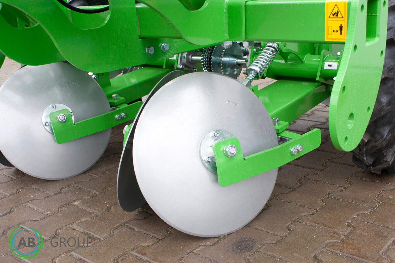 Bomet Gemini S339 two-row potato planter (inter-row width: 67.5 - 80 cm) - Sadilica za krumpir: slika  Bomet Gemini S339 two-row potato planter (inter-row width: 67.5 - 80 cm) - Sadilica za krumpir Bomet Gemini S339 two-row potato planter (inter-row width: 67.5 - 80 cm) - Sadilica za krumpir: slika  Bomet Gemini S339 two-row potato planter (inter-row width: 67.5 - 80 cm) - Sadilica za krumpir