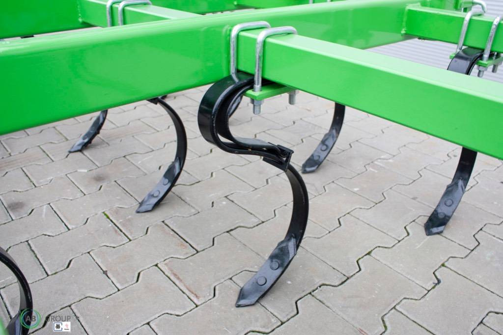 Bomet cultivator Dorado U473/3, 2,8 m - Kultivator: slika  Bomet cultivator Dorado U473/3, 2,8 m - Kultivator Bomet cultivator Dorado U473/3, 2,8 m - Kultivator: slika  Bomet cultivator Dorado U473/3, 2,8 m - Kultivator