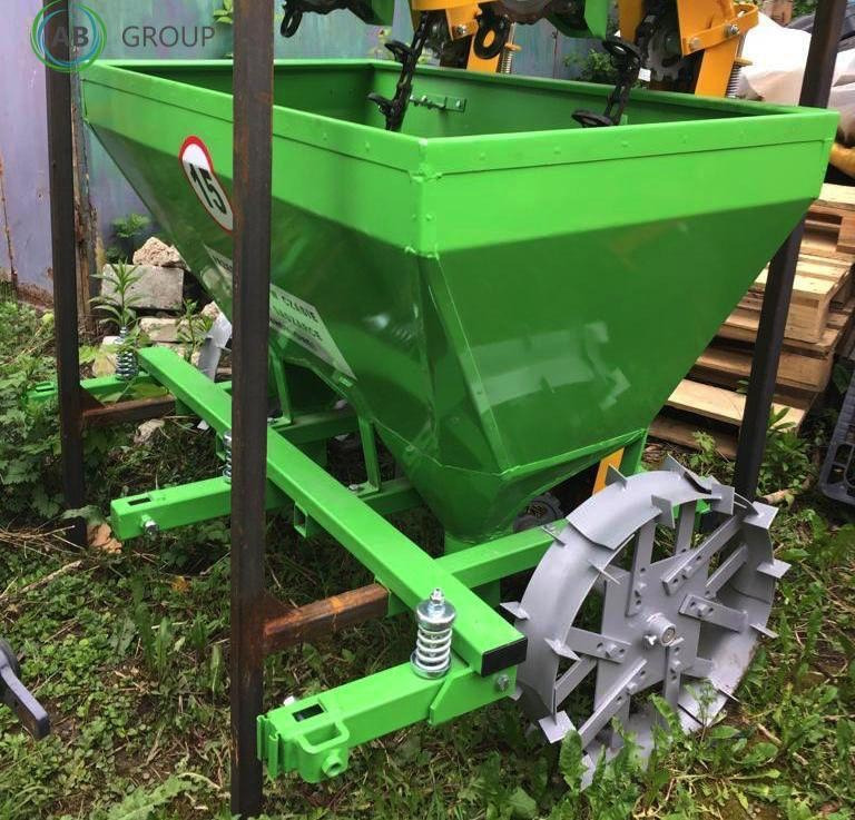 Bomet two-row potato planter Gemini S239 - Sadilica za krumpir: slika  Bomet two-row potato planter Gemini S239 - Sadilica za krumpir Bomet two-row potato planter Gemini S239 - Sadilica za krumpir: slika  Bomet two-row potato planter Gemini S239 - Sadilica za krumpir