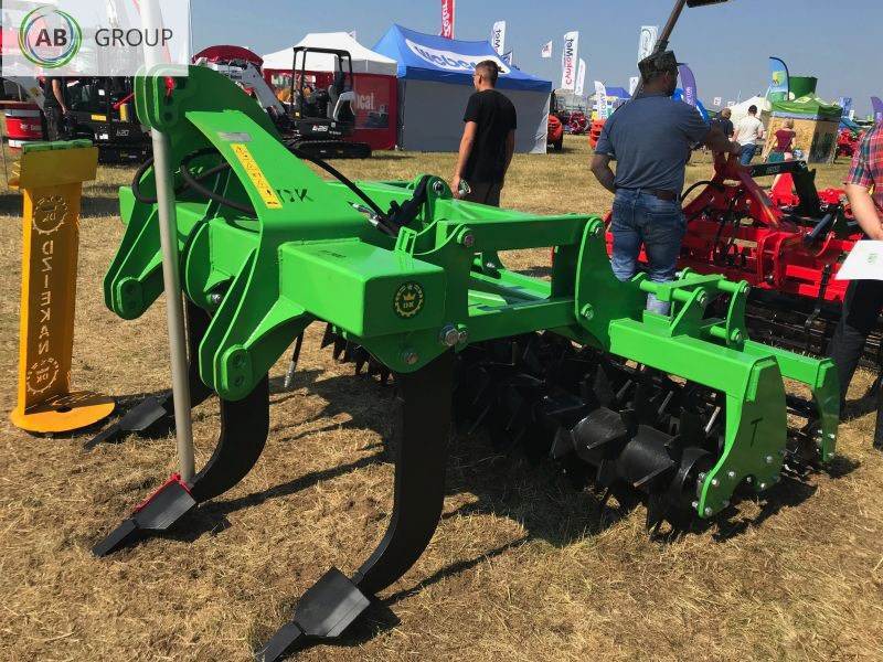 Dziekan głębosz Tytan GT 2,5m GT1500F2Z25 - Podrivač: slika Dziekan głębosz Tytan GT 2,5m GT1500F2Z25 - Podrivač Dziekan głębosz Tytan GT 2,5m GT1500F2Z25 - Podrivač: slika Dziekan głębosz Tytan GT 2,5m GT1500F2Z25 - Podrivač
