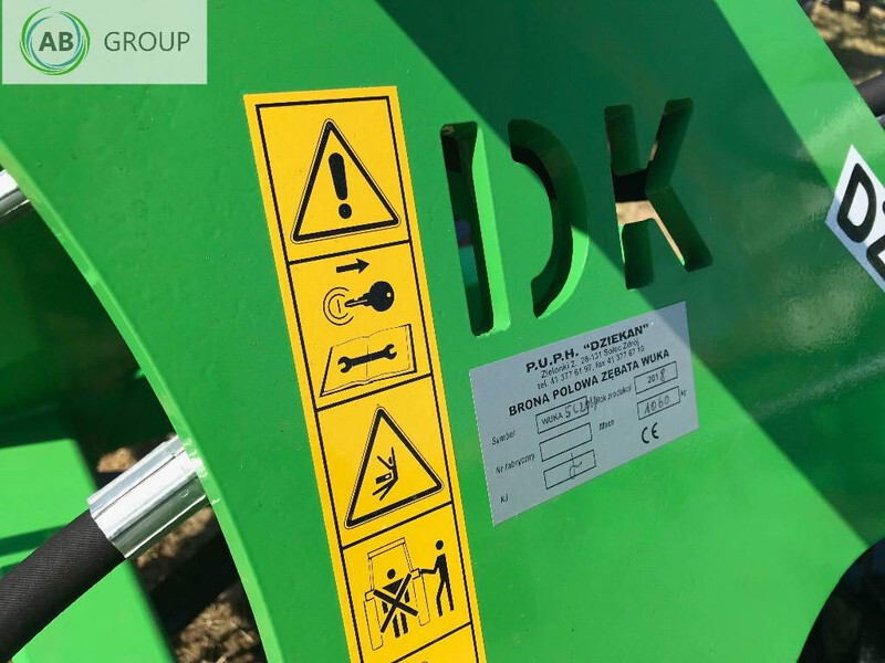 Dziekan składana hydraulicznie brona łąkowa WUKA 5m 5C20H - Drljača: slika Dziekan składana hydraulicznie brona łąkowa WUKA 5m 5C20H - Drljača Dziekan składana hydraulicznie brona łąkowa WUKA 5m 5C20H - Drljača: slika Dziekan składana hydraulicznie brona łąkowa WUKA 5m 5C20H - Drljača