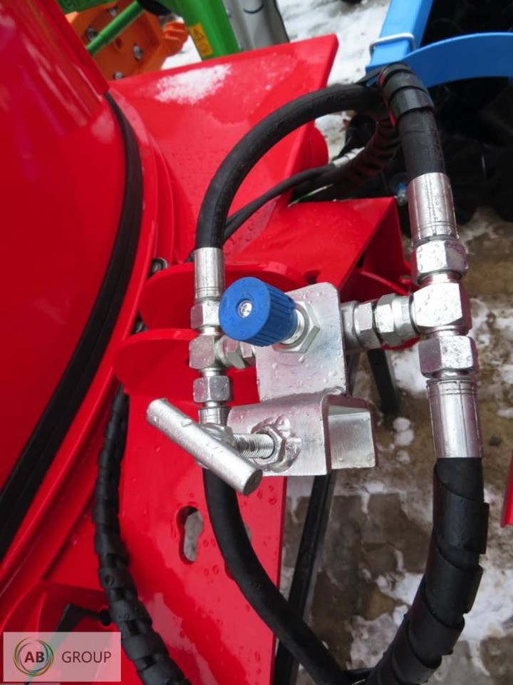 MCMS Warka straw spreader RS-16/B - Stroj za usitnjavanje slame: slika MCMS Warka straw spreader RS-16/B - Stroj za usitnjavanje slame MCMS Warka straw spreader RS-16/B - Stroj za usitnjavanje slame: slika MCMS Warka straw spreader RS-16/B - Stroj za usitnjavanje slame