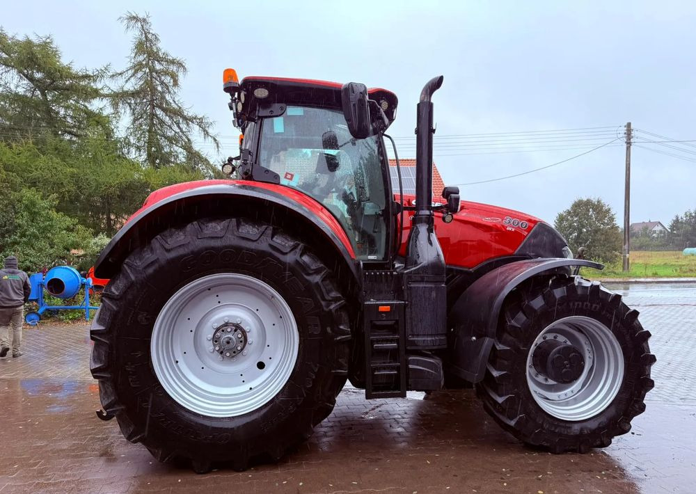 Case IH Optum - Traktor: slika Case IH Optum - Traktor Case IH Optum - Traktor: slika Case IH Optum - Traktor