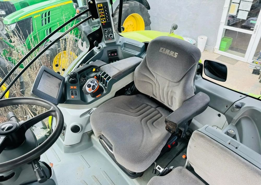 Claas Axion 950 CEBIS CMATIC - Traktor: slika Claas Axion 950 CEBIS CMATIC - Traktor Claas Axion 950 CEBIS CMATIC - Traktor: slika Claas Axion 950 CEBIS CMATIC - Traktor