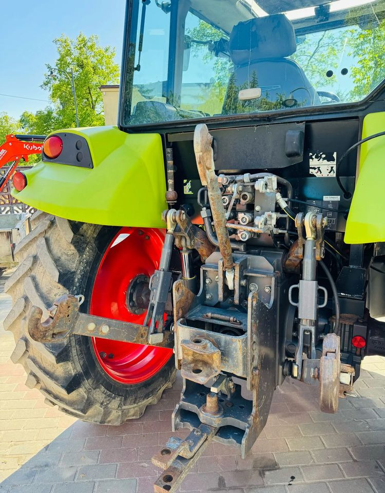 Claas Axos 330 - Traktor: slika Claas Axos 330 - Traktor Claas Axos 330 - Traktor: slika Claas Axos 330 - Traktor