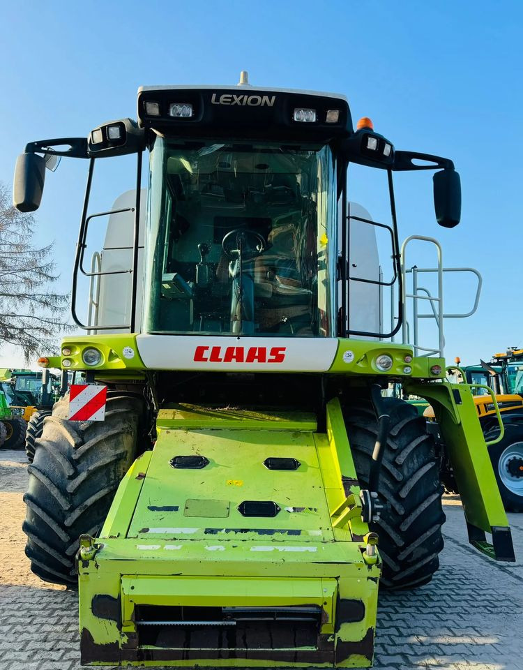Claas Lexion 570C - Kombajn za žetvu: slika Claas Lexion 570C - Kombajn za žetvu Claas Lexion 570C - Kombajn za žetvu: slika Claas Lexion 570C - Kombajn za žetvu