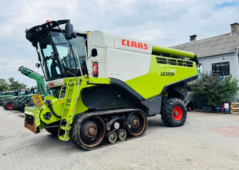 Claas Lexion 760 APS - Kombajn za žetvu: slika Claas Lexion 760 APS - Kombajn za žetvu Claas Lexion 760 APS - Kombajn za žetvu: slika Claas Lexion 760 APS - Kombajn za žetvu