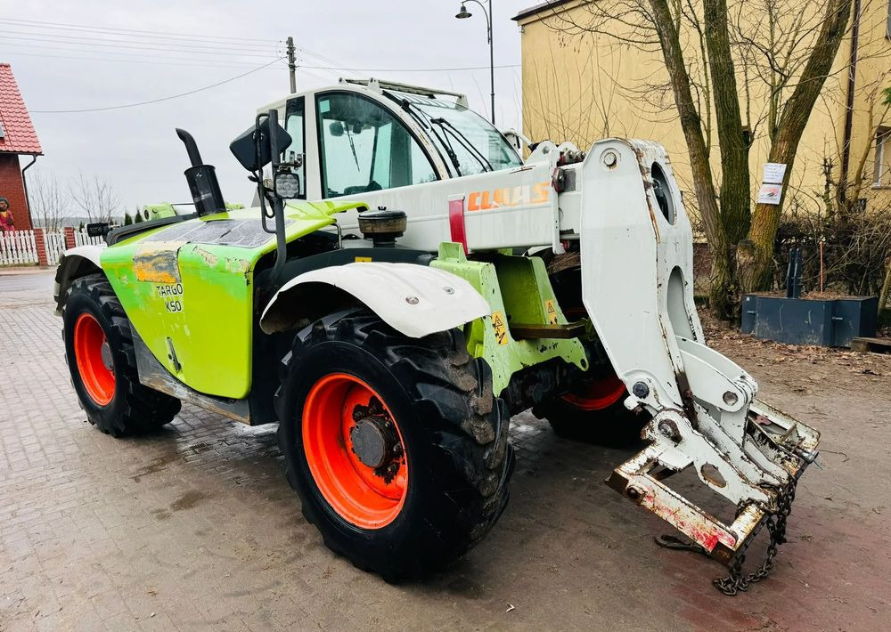 Claas TARGO K50 - Teleskopski rukovatelj: slika Claas TARGO K50 - Teleskopski rukovatelj Claas TARGO K50 - Teleskopski rukovatelj: slika Claas TARGO K50 - Teleskopski rukovatelj