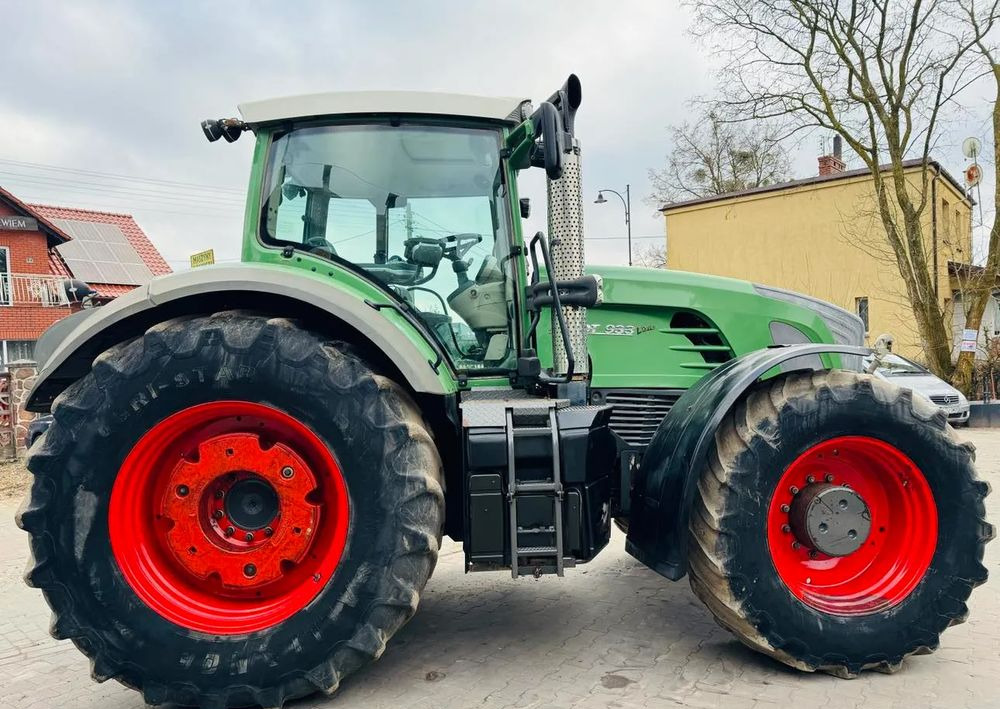 Fendt 933 Vario - Traktor: slika Fendt 933 Vario - Traktor Fendt 933 Vario - Traktor: slika Fendt 933 Vario - Traktor