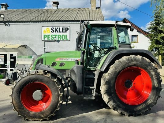 Fendt vario 718 - Traktor: slika Fendt vario 718 - Traktor Fendt vario 718 - Traktor: slika Fendt vario 718 - Traktor