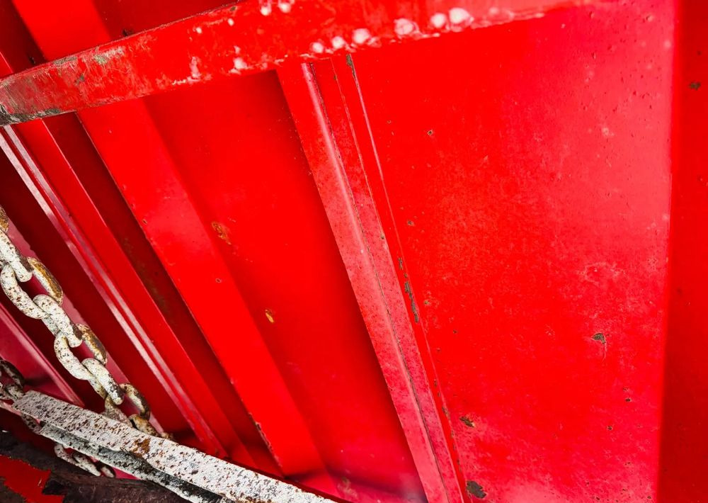 Inny Deguillaume - Rasipač stajskog gnoja: slika Inny Deguillaume - Rasipač stajskog gnoja Inny Deguillaume - Rasipač stajskog gnoja: slika Inny Deguillaume - Rasipač stajskog gnoja