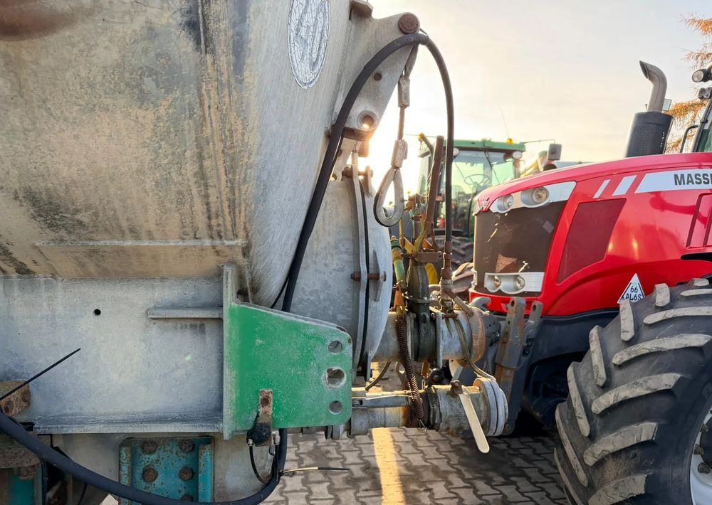 Inny LOMMA GT 17 - Cisterna za gnojnicu: slika Inny LOMMA GT 17 - Cisterna za gnojnicu Inny LOMMA GT 17 - Cisterna za gnojnicu: slika Inny LOMMA GT 17 - Cisterna za gnojnicu