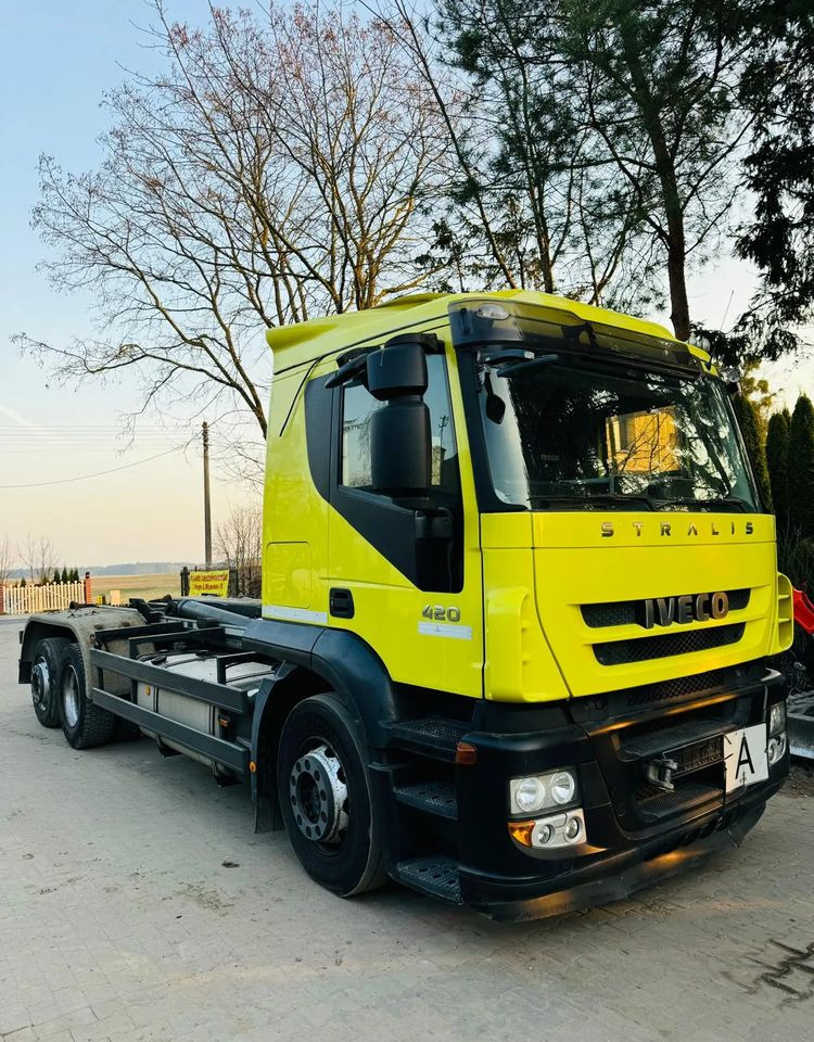 Iveco STRALIS - Kamion s kukastom dizalicom: slika Iveco STRALIS - Kamion s kukastom dizalicom Iveco STRALIS - Kamion s kukastom dizalicom: slika Iveco STRALIS - Kamion s kukastom dizalicom